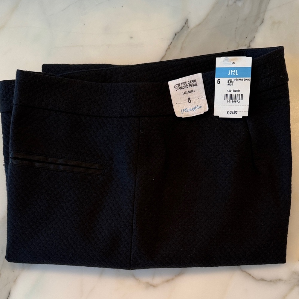 J. McLaughlin Black Cropped Pants